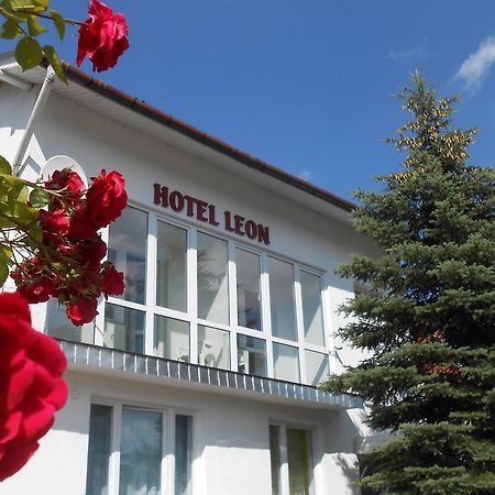 Hotel Leon Biala Podlaska Ngoại thất bức ảnh