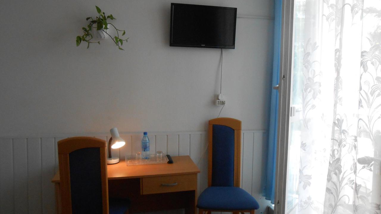 Hotel Leon Biala Podlaska Ngoại thất bức ảnh
